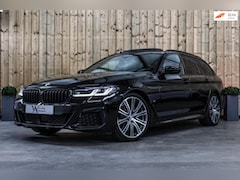 BMW 5-serie Touring - 520d M-Sport *Pano*4-Wiel besturing*Head-Up*Trekhaak