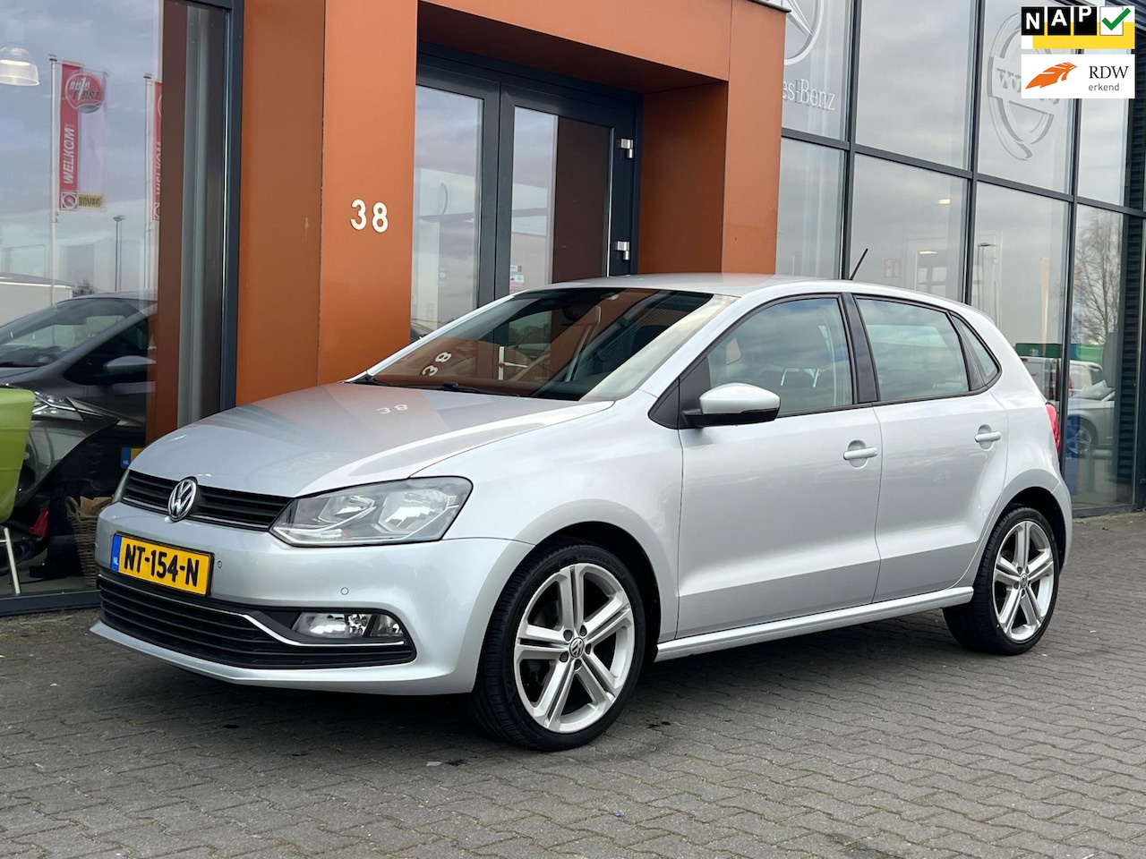 Volkswagen Polo - 1.2TSI automaat|Navi|PDC|Cruise|Applecarplay - AutoWereld.nl