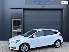 Ford Focus - 125pk Titanium CLIMA | NAVI | LED | STOELVERWARMING | STUURVERWARMING | PARKASSIST