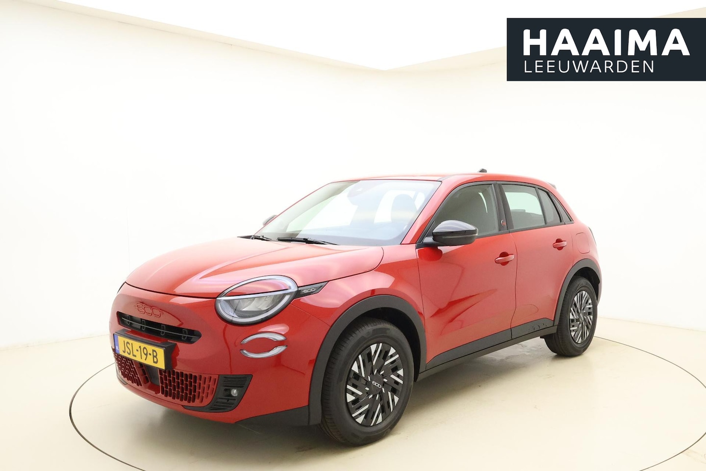 Fiat 600e - RED 54 kWh | NIEUW | RUIM € 10.000 REGISTRATIEVOORDEEL! | Climate control | DAB Radio | Ke - AutoWereld.nl