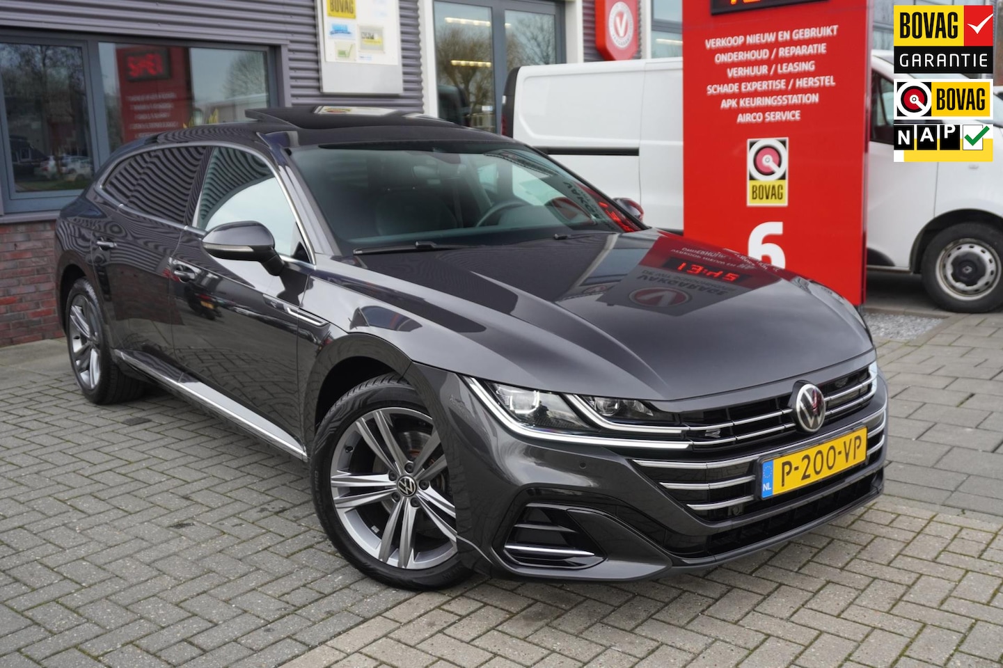 Volkswagen Arteon Shooting Brake - 1.4 TSI eHybrid R-Line Business+ / ACC / Pano / Camera / Carplay / Intieurverlichting - AutoWereld.nl
