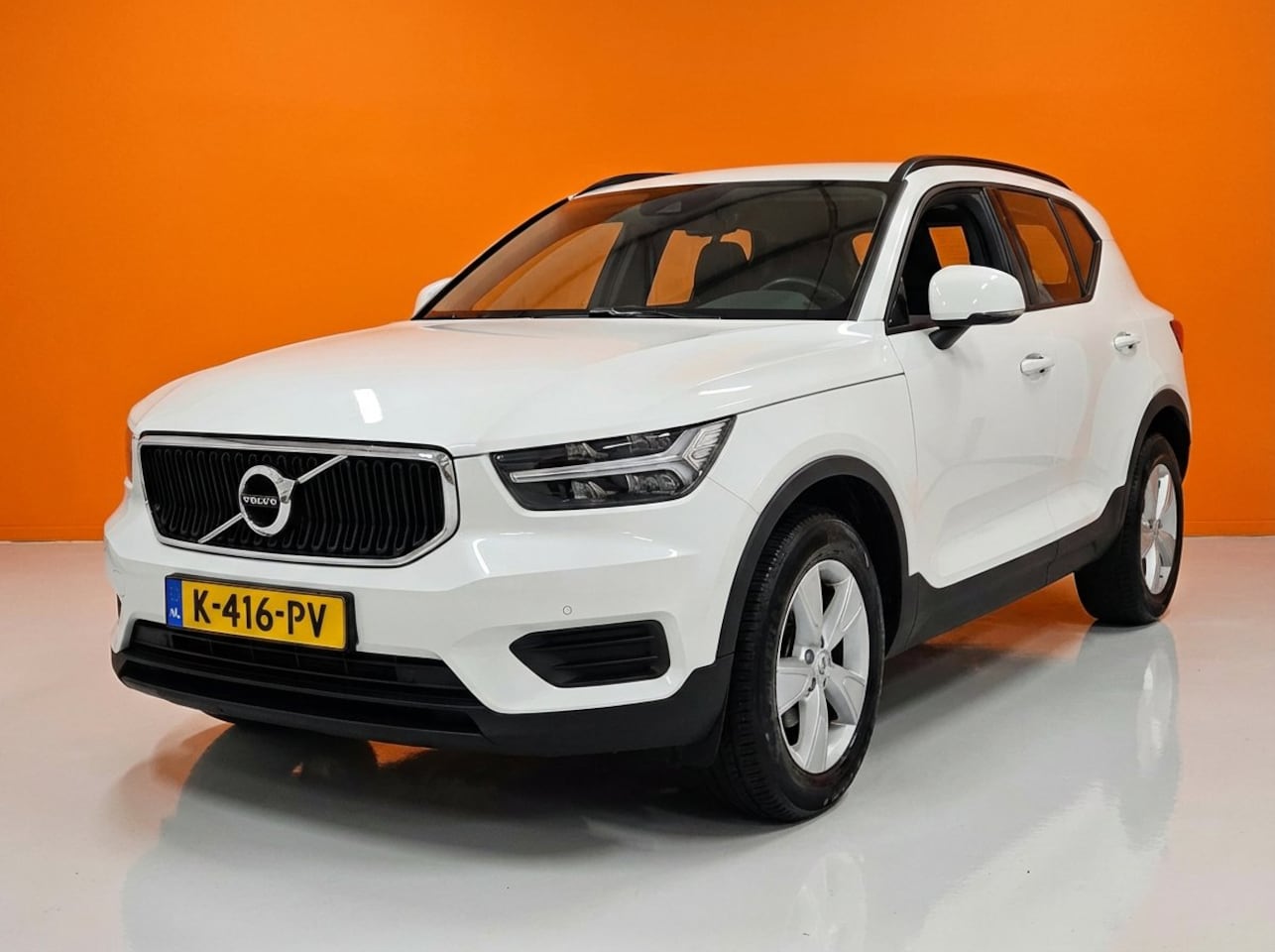 Volvo XC40 - 1.5 T2 Momentum Core | Achteruitrijcamera | Apple Carplay/Android Auto|telefoonintegratie - AutoWereld.nl