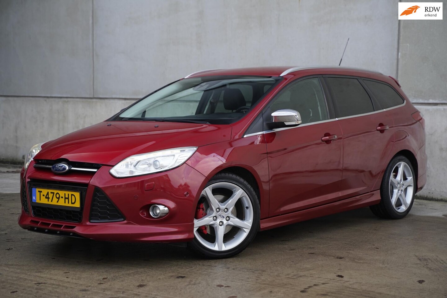 Ford Focus Wagon - 1.6 EcoBoost 182pk ST Titanium, Leder, NAP - AutoWereld.nl