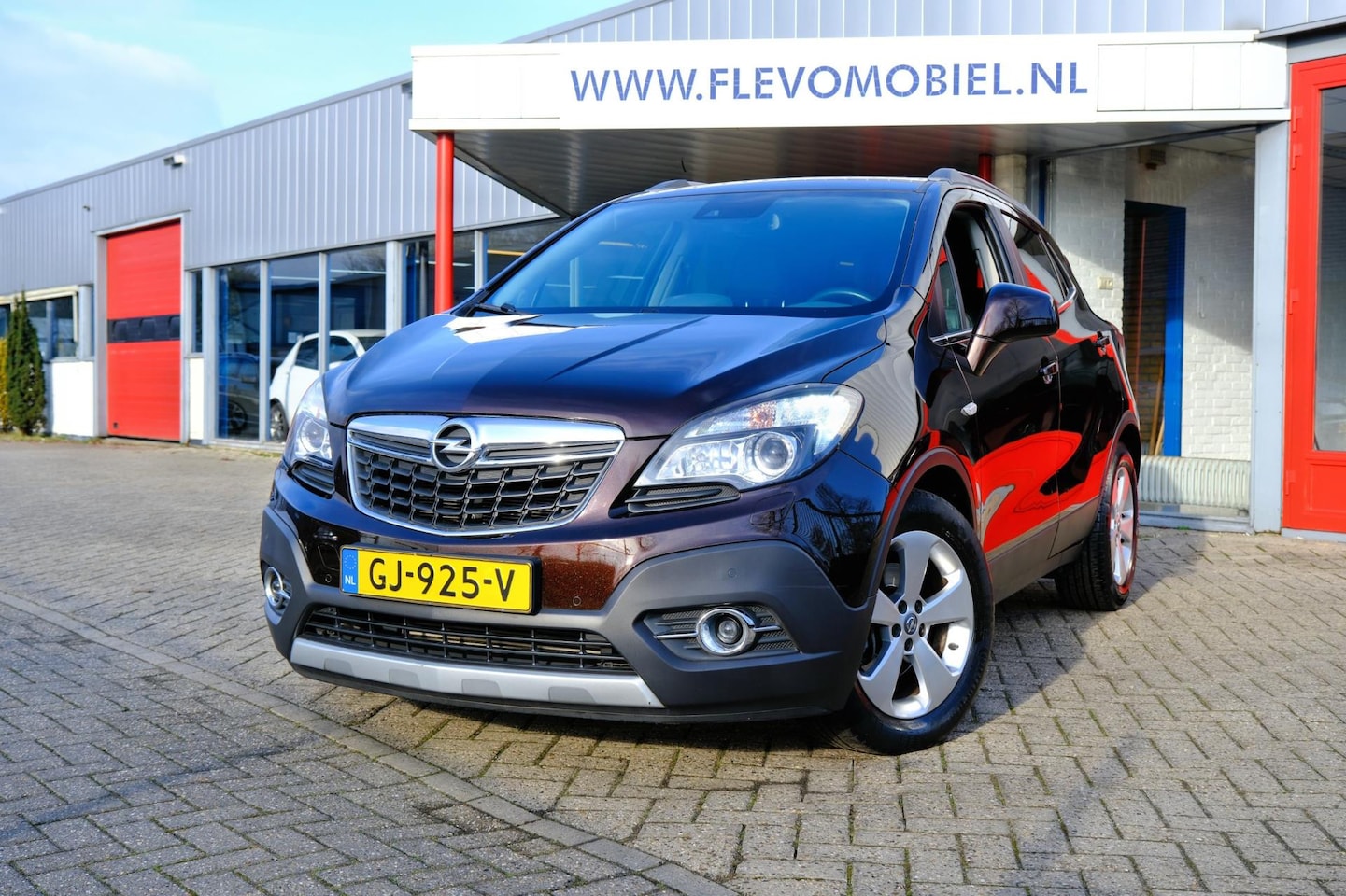 Opel Mokka - 1.4 T 140pk Cosmo Aut. *41.840km!* Leder|Schuifdak|Xenon|Navi|LMV - AutoWereld.nl