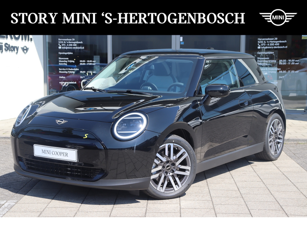 MINI Mini-Electric - Cooper SE / Classic / Pakket M / 17 inch Parallel Spoke 2-tone - AutoWereld.nl