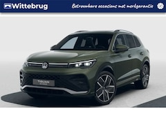 Volkswagen Tiguan - 1.5 eHybrid R-Line Edition / Panoramadak / Head-Up Display / Matrix Led / 20'' LMV / VW