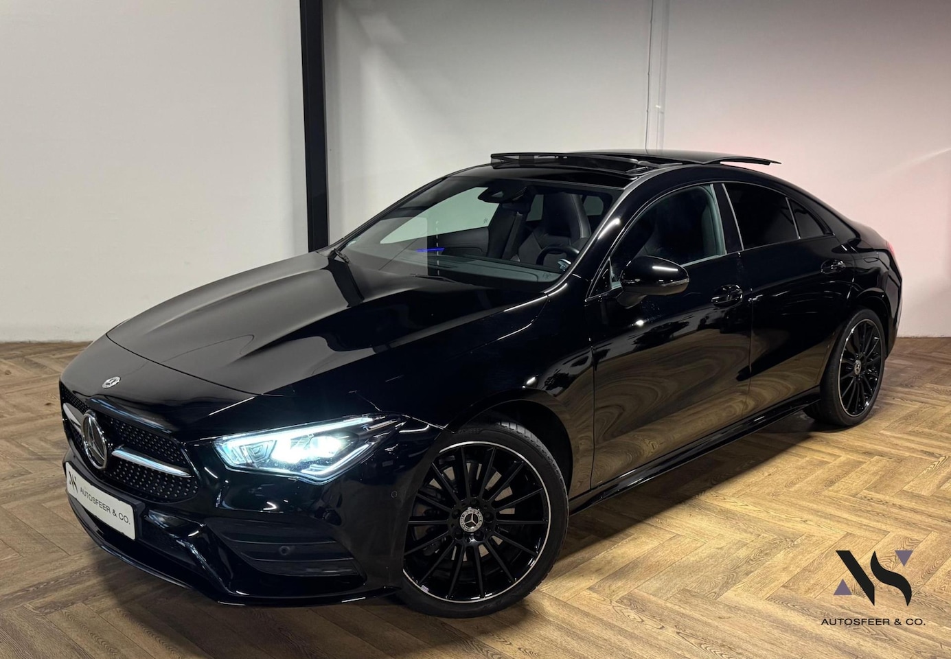 Mercedes-Benz CLA-Klasse - 250 e AMG PANO SFEER CAM' - AutoWereld.nl