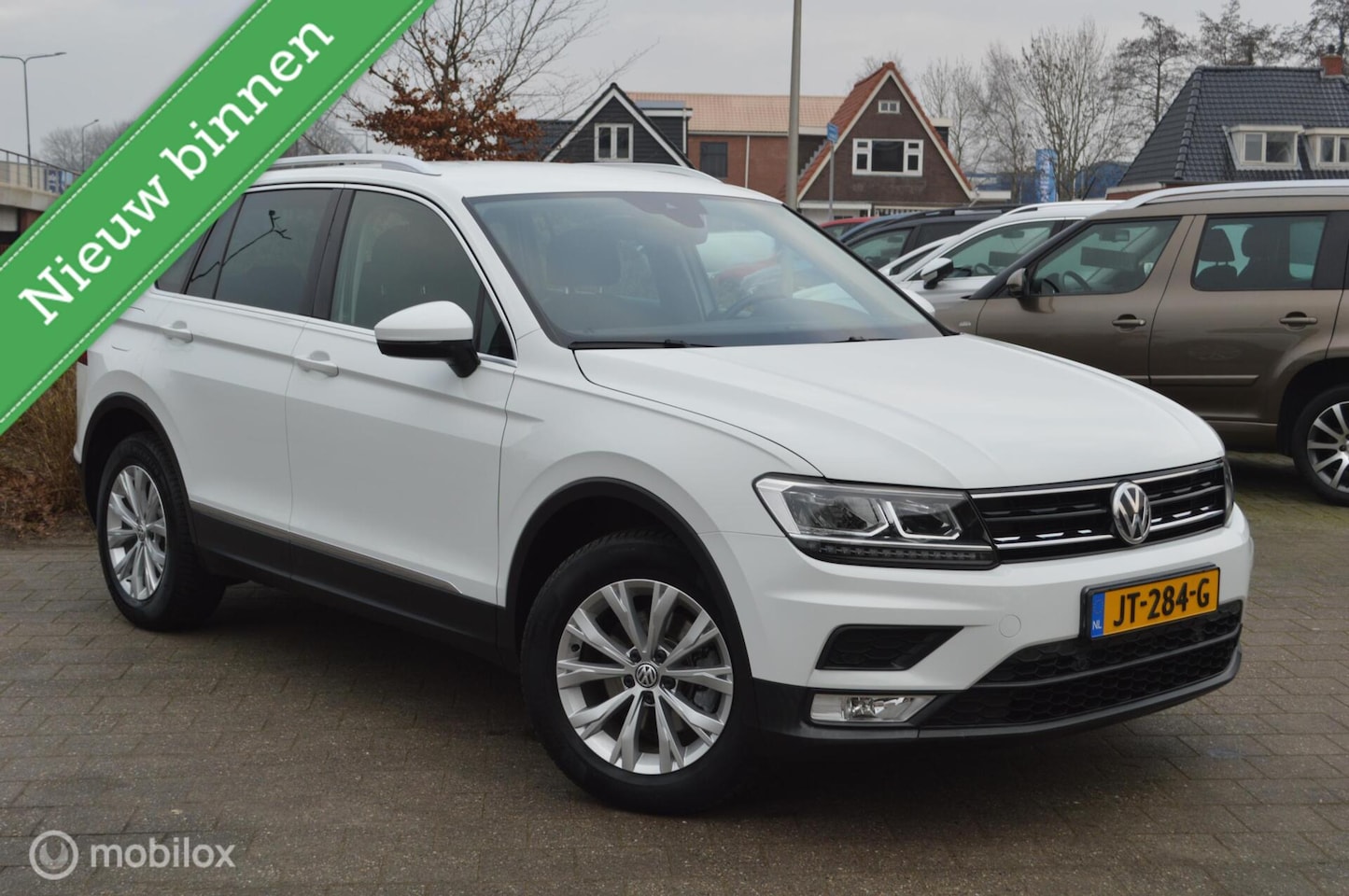 Volkswagen Tiguan - 2.0 TDI 150pk AUTOMAAT Comfortline | Led | Trekhaak - AutoWereld.nl