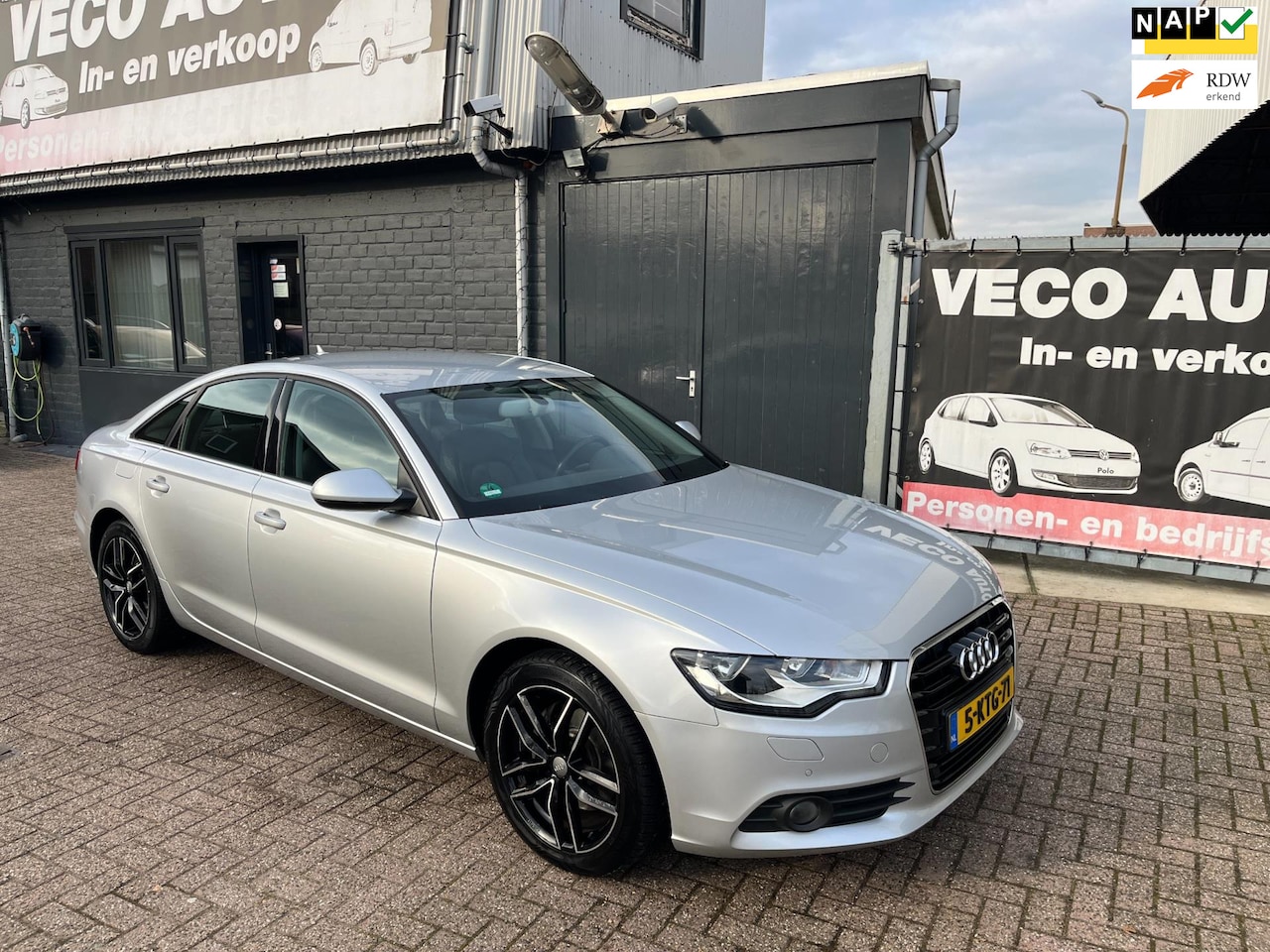 Audi A6 Limousine - 2.0 TFSI Pro Line Plus leer navi pdc nieuwstaat dealer onderhouden - AutoWereld.nl