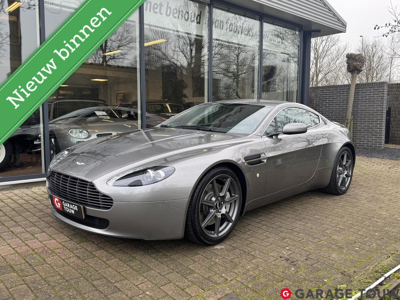 Aston Martin V8 Vantage - 4.3 V8 Handgeschakeld, 55000KM! - AutoWereld.nl
