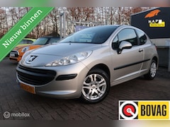 Peugeot 207 - 1.4-16V XR