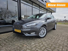 Ford Focus - 1.0 TITANIUM EDITION NAVI/CLIMA/CRUISE