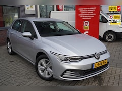 Volkswagen Golf - 1.5 TSI Life / ACC / Carplay / Camera / Intrieurverlichting / Dealer onderhouden