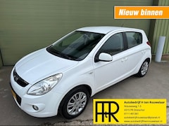 Hyundai i20 - 1.4i I-Motion Automaat