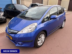 Honda Jazz - 1.4 Hybrid Elegance 126.659km NAP panoramadak Apple Car Play met Bluetooth, sportvelgen, e