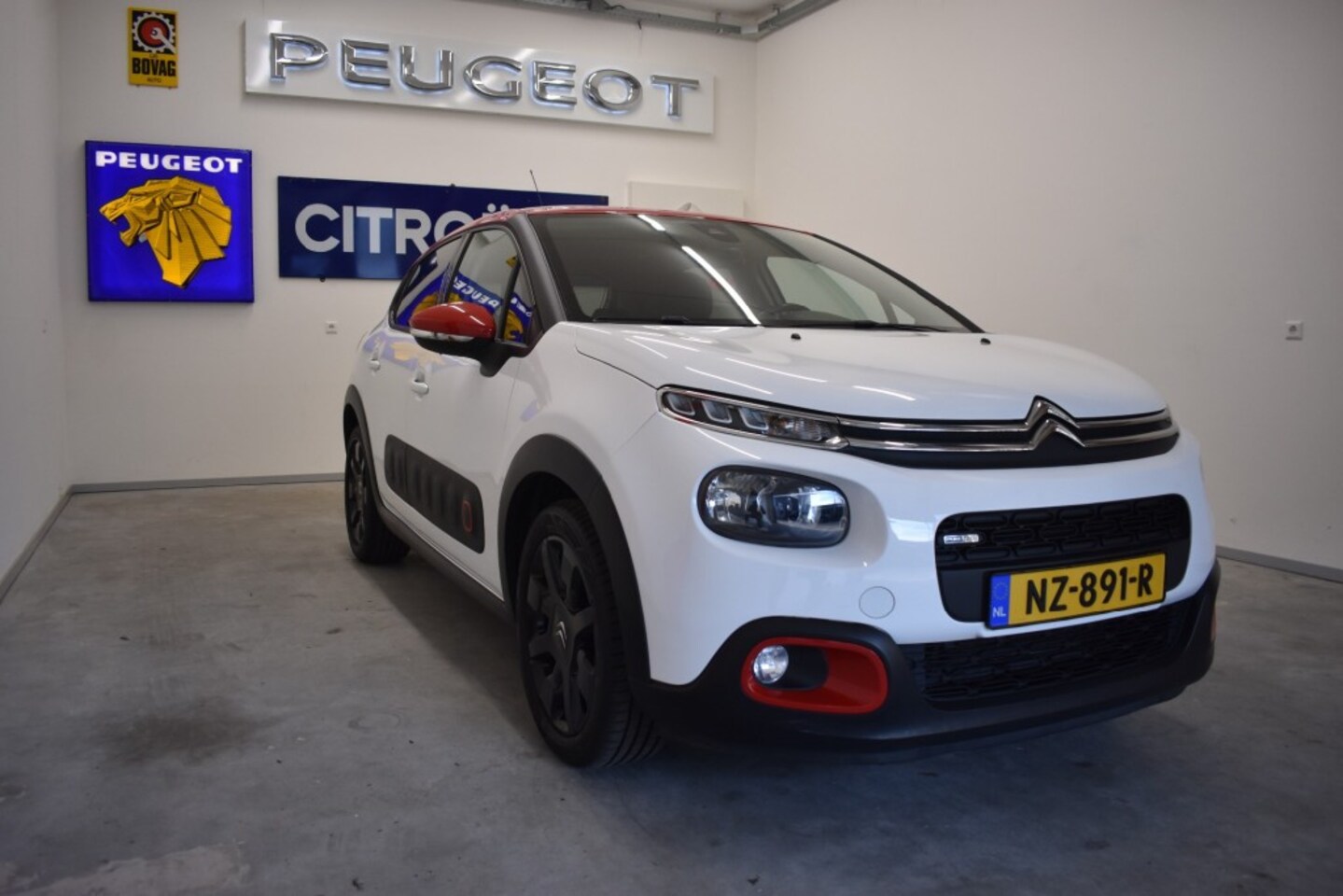 Citroën C3 - 1.2 PureTech SenS Shine 2e eig. 110 Pk. - AutoWereld.nl