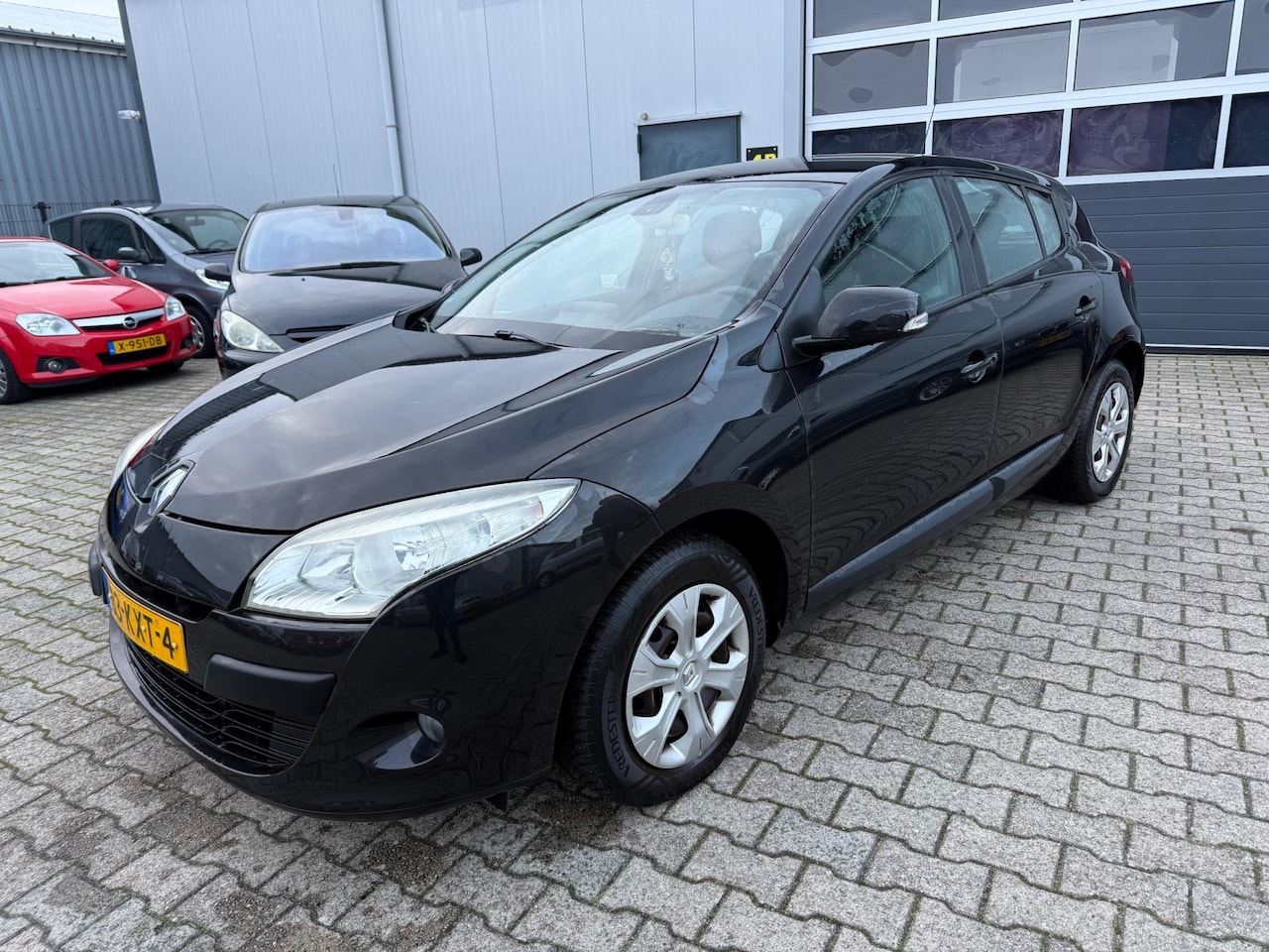 Renault Mégane - 1.6 Expression 2010 5-Deurs Airco Navi - AutoWereld.nl