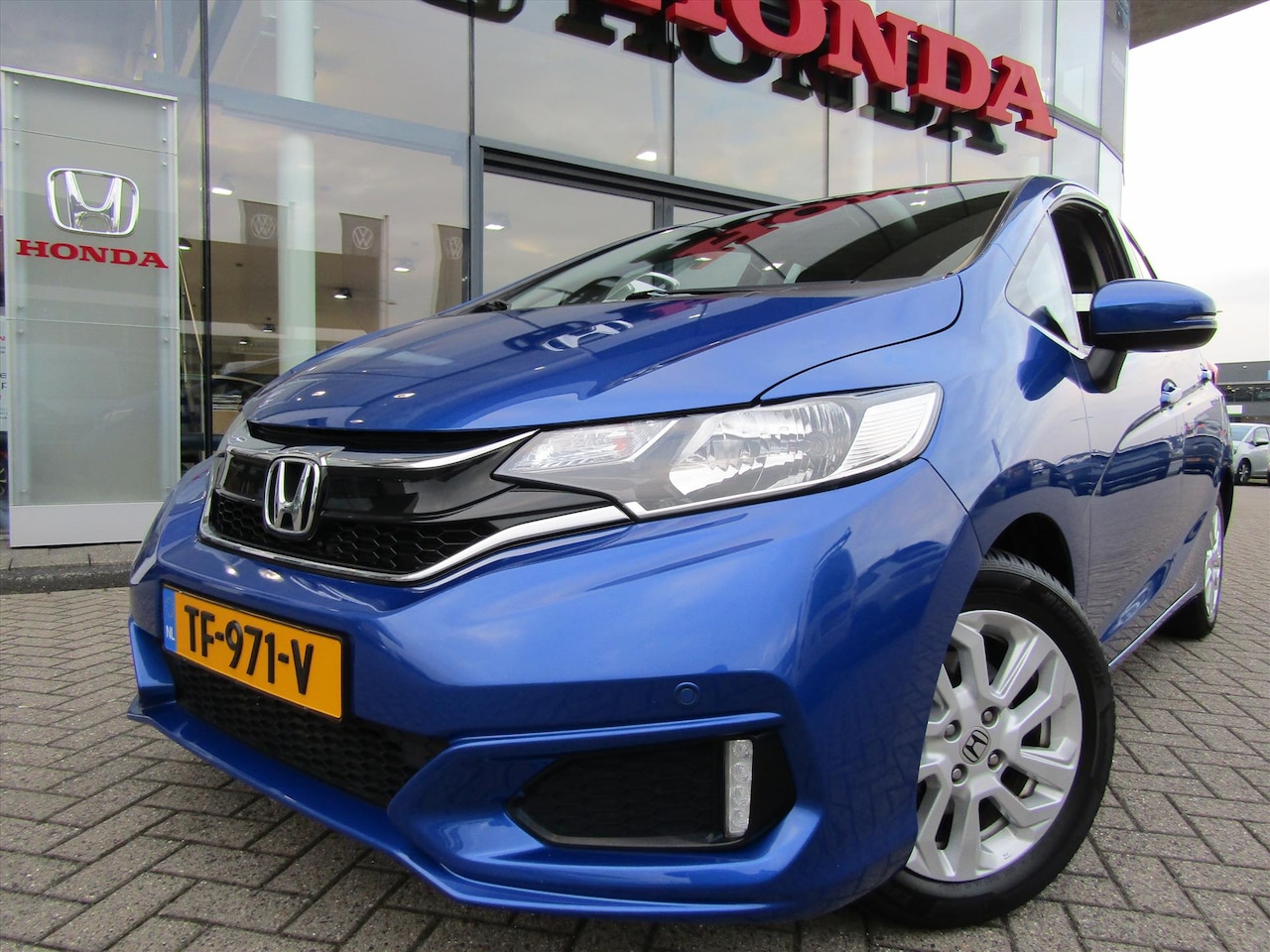 Honda Jazz - 1.3 i-VTEC 102pk CVT Comfort, Trekhaak,Allweatherbanden - AutoWereld.nl