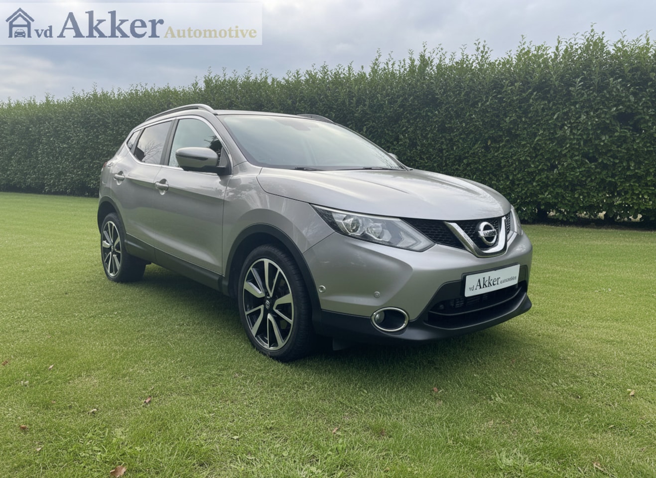 Nissan Qashqai - 1.2 Tekna I NL auto I Vol onderhoud I Camera I Stoelverw I Panorama I Zeer netjes! - AutoWereld.nl