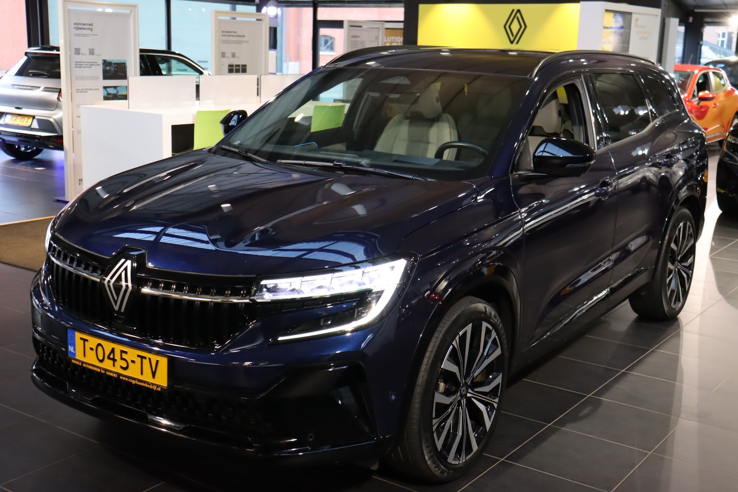 Renault Espace - E-Tech full hybrid 200 iconic 7pers. full options - AutoWereld.nl