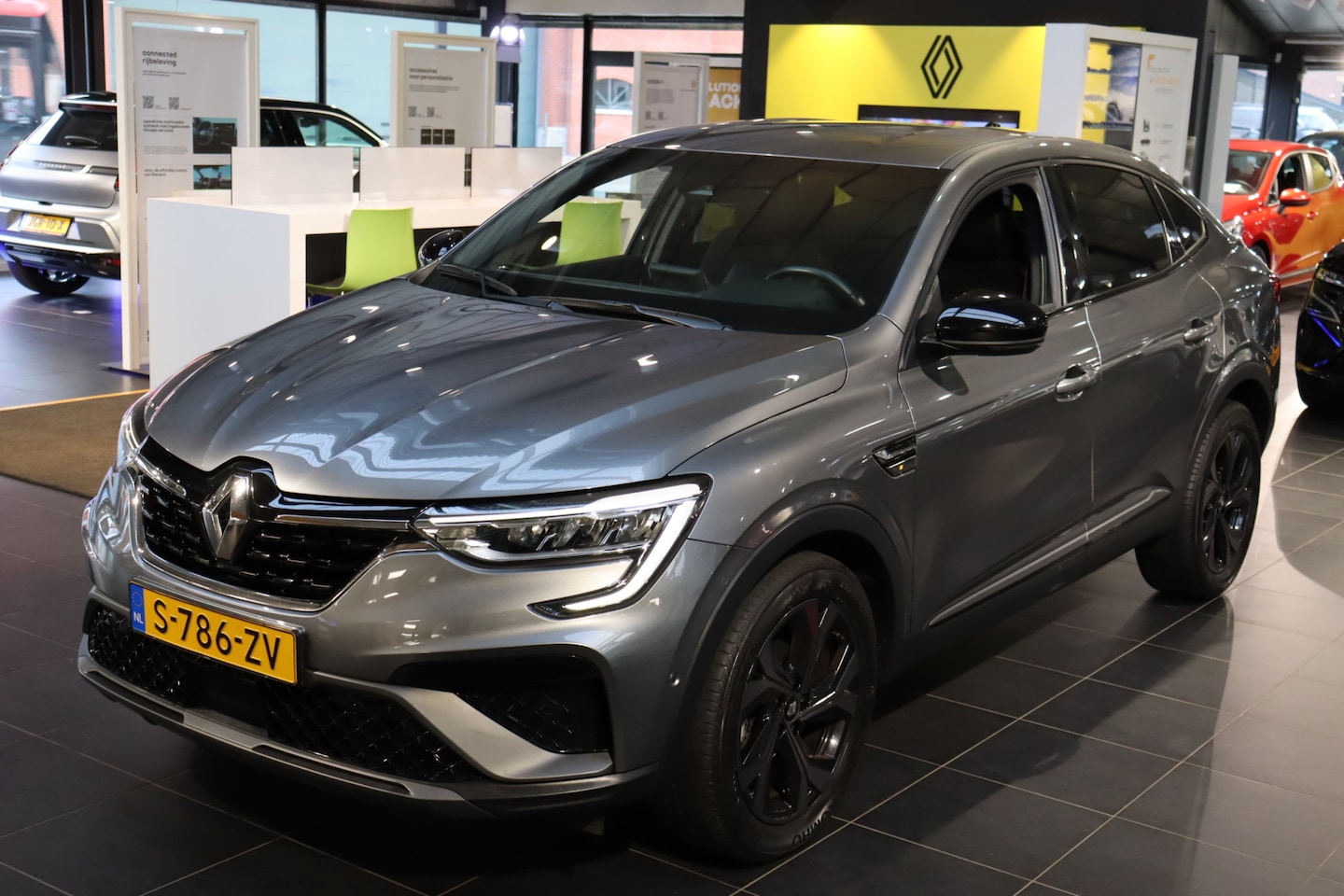 Renault Arkana - MHEV 160pk R.S. line - AutoWereld.nl
