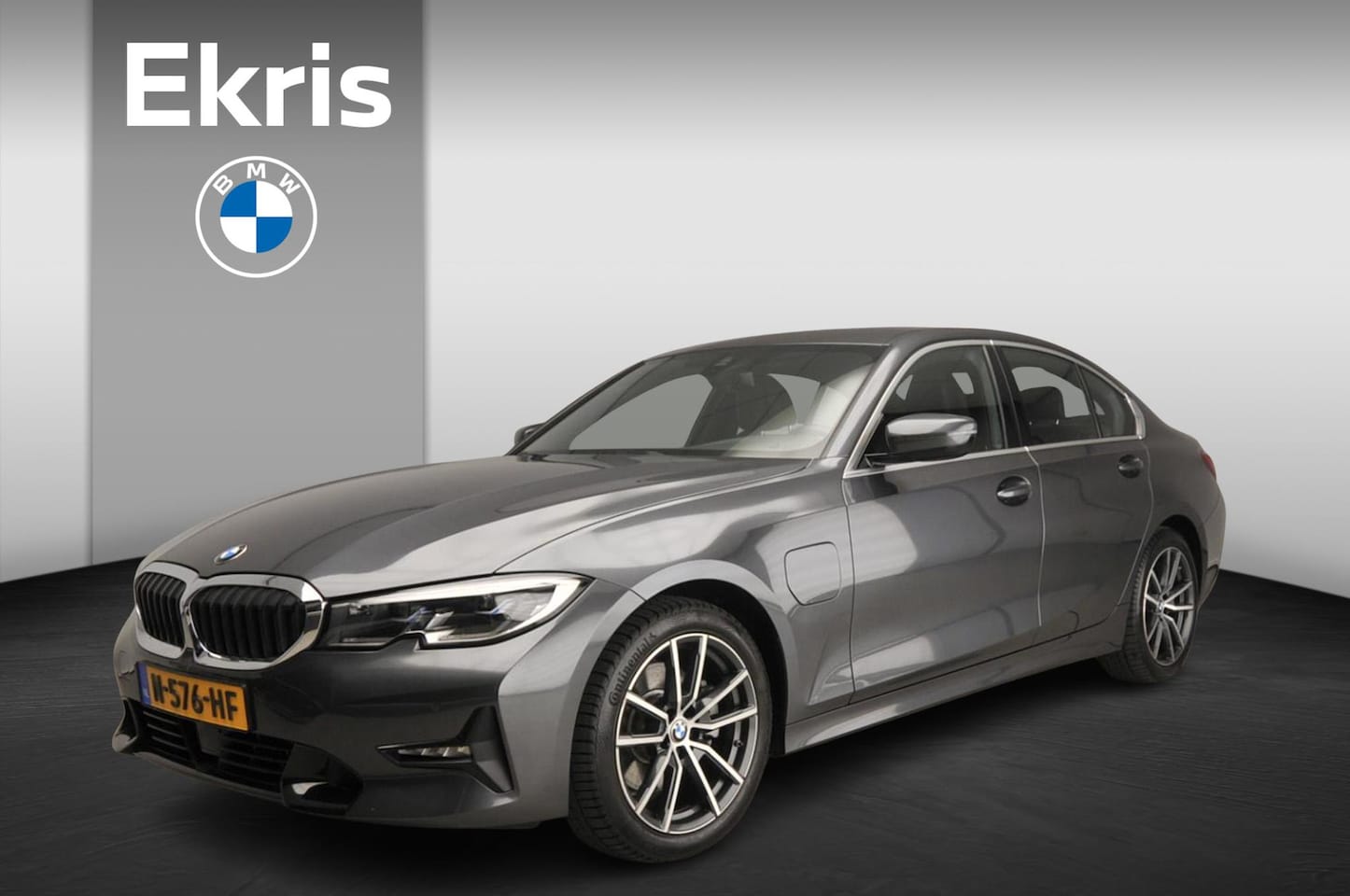 BMW 3-serie - Sedan 320e | Laserlicht | Leder | Navigatie | Active cruise | Trekhaak | Sportstoelen | St - AutoWereld.nl