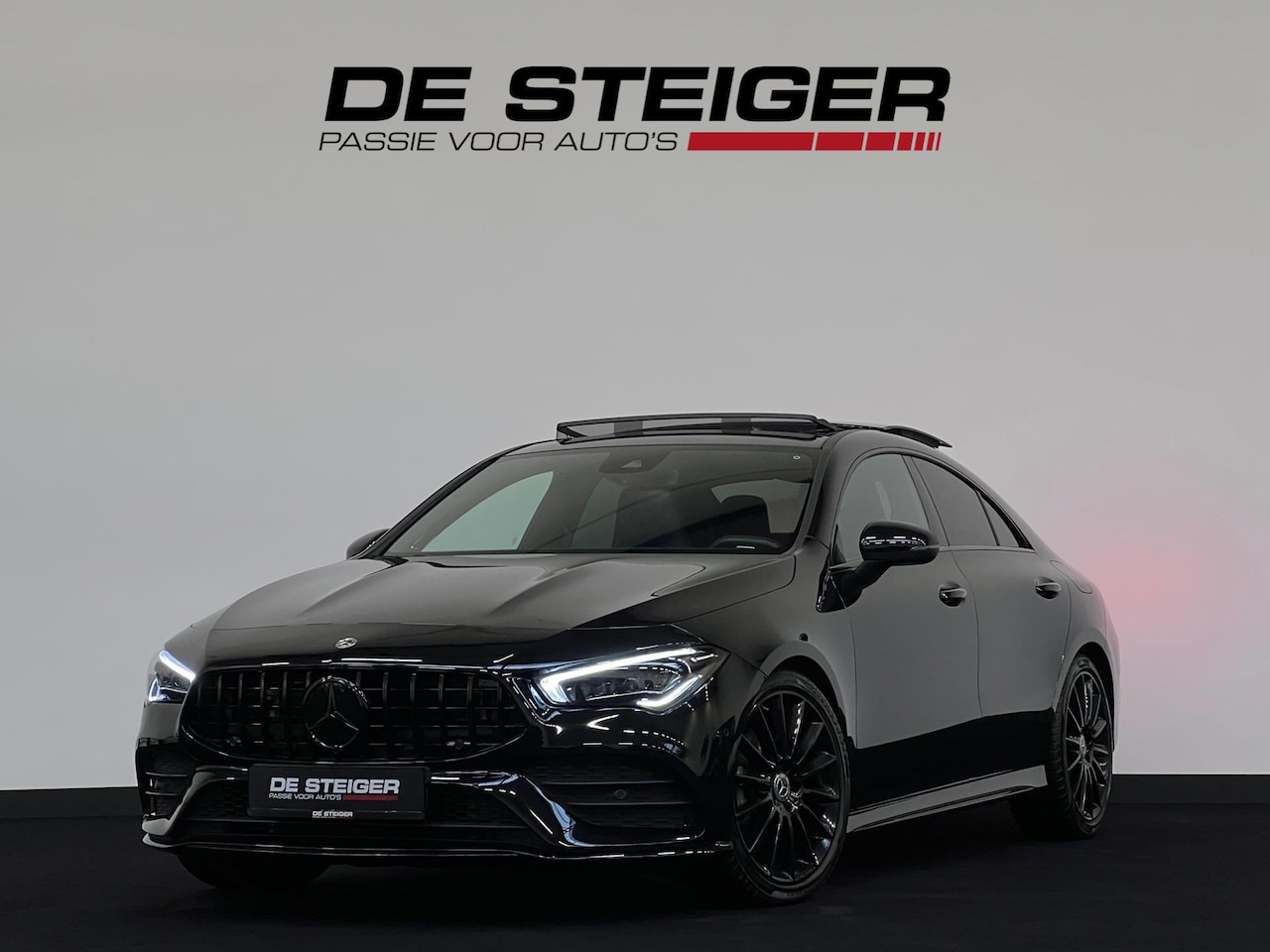 Mercedes-Benz CLA-Klasse - 250 e AMG Blackpack Pano Burmester Multibeam Sfeer 19 inch - AutoWereld.nl