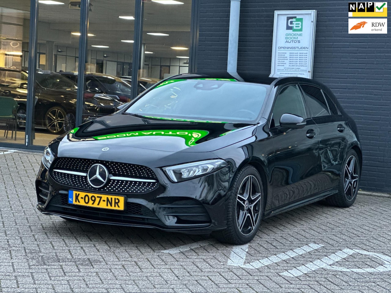 Mercedes-Benz A-klasse - 180 Business Solution AMG/1STE EIG/SFEERVERLICHTING/NL-AUTO NAP!! - AutoWereld.nl