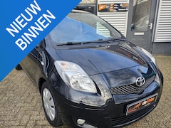 Toyota Yaris - 1.3 VVT-i Executive *5DRS-CLIMA-APK