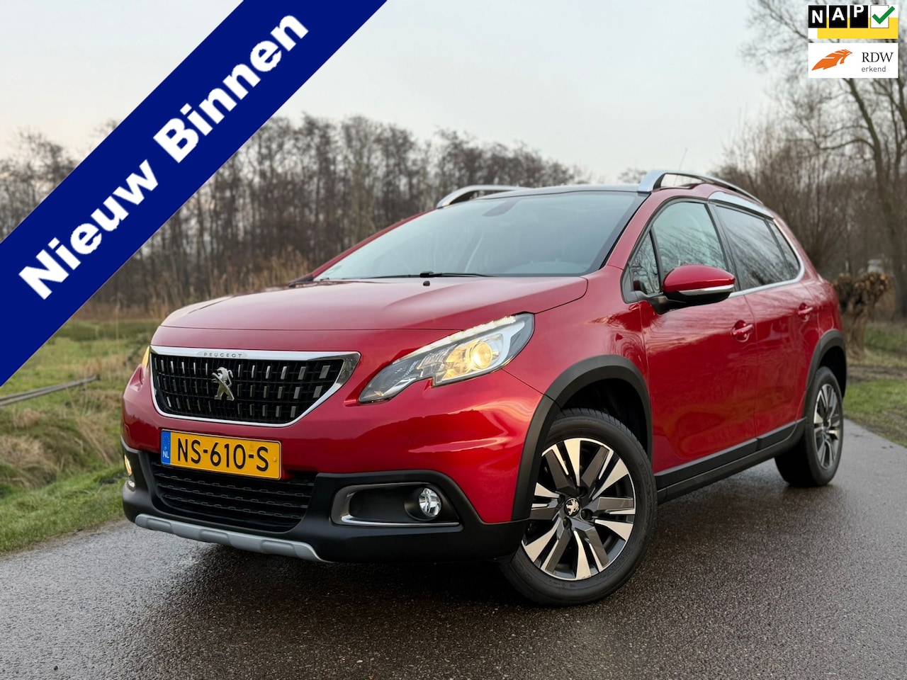 Peugeot 2008 - 1.2 PureTech Allure / Panoramadak / Half leder / PDC / CC / Camera / Navigatie / Trekhaak - AutoWereld.nl