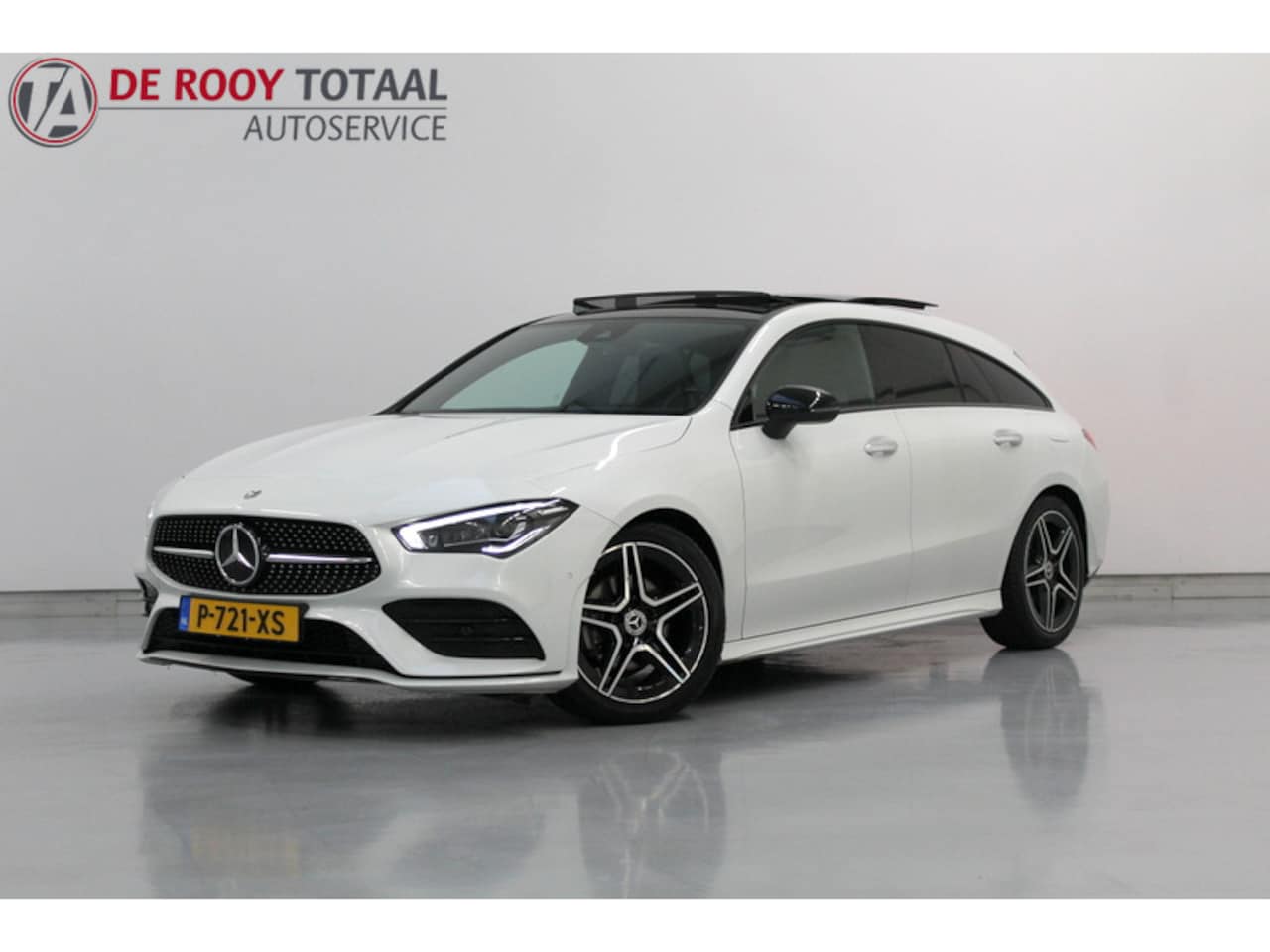 Mercedes-Benz CLA-klasse Shooting Brake - 180 AMG Line 180 AMG Line 136PK, PANORAMADAK | METALLIC LAK | DEELS LEER/ALCANTARA | TREKHAAK | CARPLAY - AutoWereld.nl