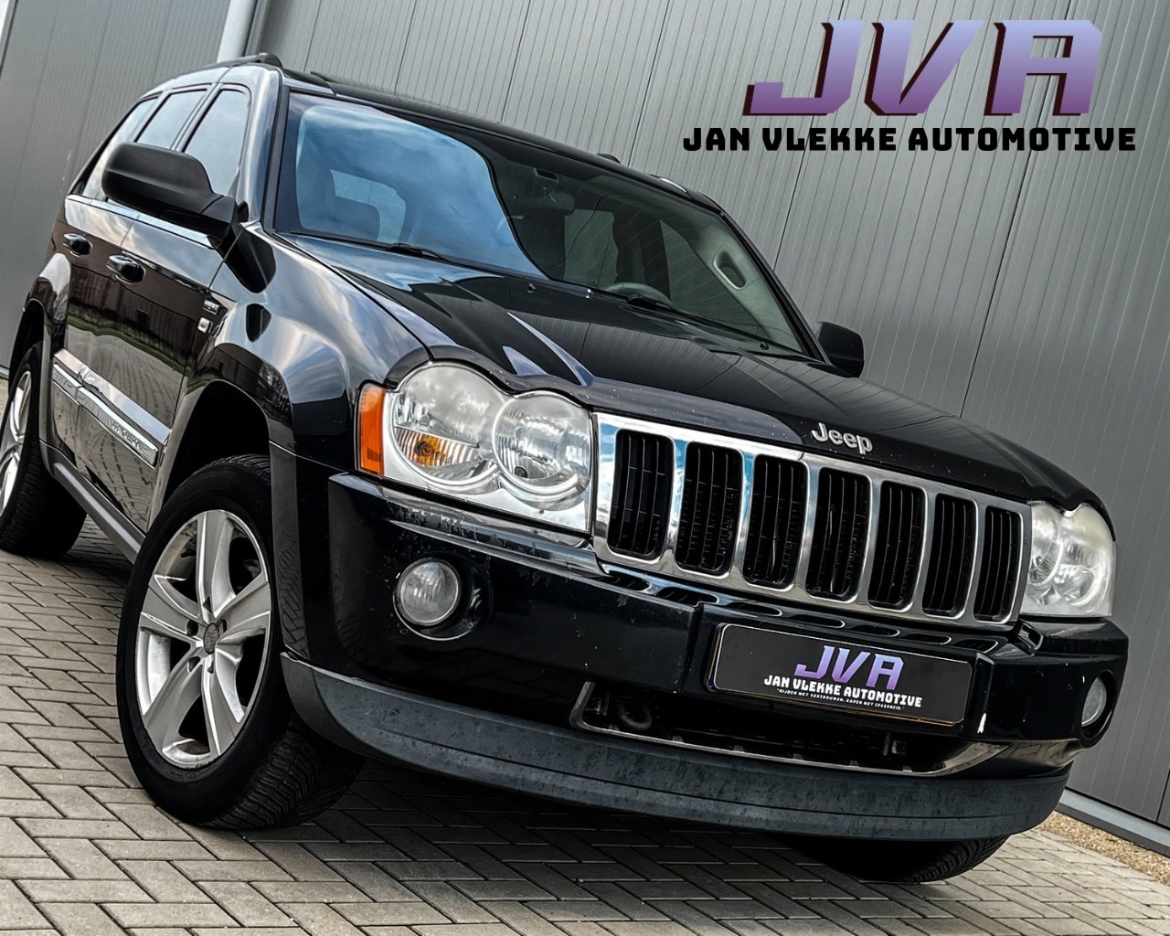 Jeep Grand Cherokee - 5.7 V8 Hemi Limited 5.7 V8 Hemi Limited - AutoWereld.nl