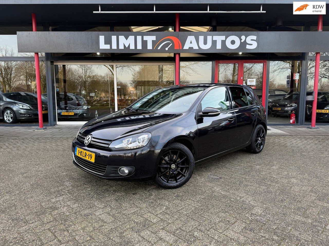 Volkswagen Golf - 1.2 TSI Highline BlueMotion/Xenon/Pdc//Climate/Cruise/Leer/Lmv/St.verwg/6-bak! - AutoWereld.nl