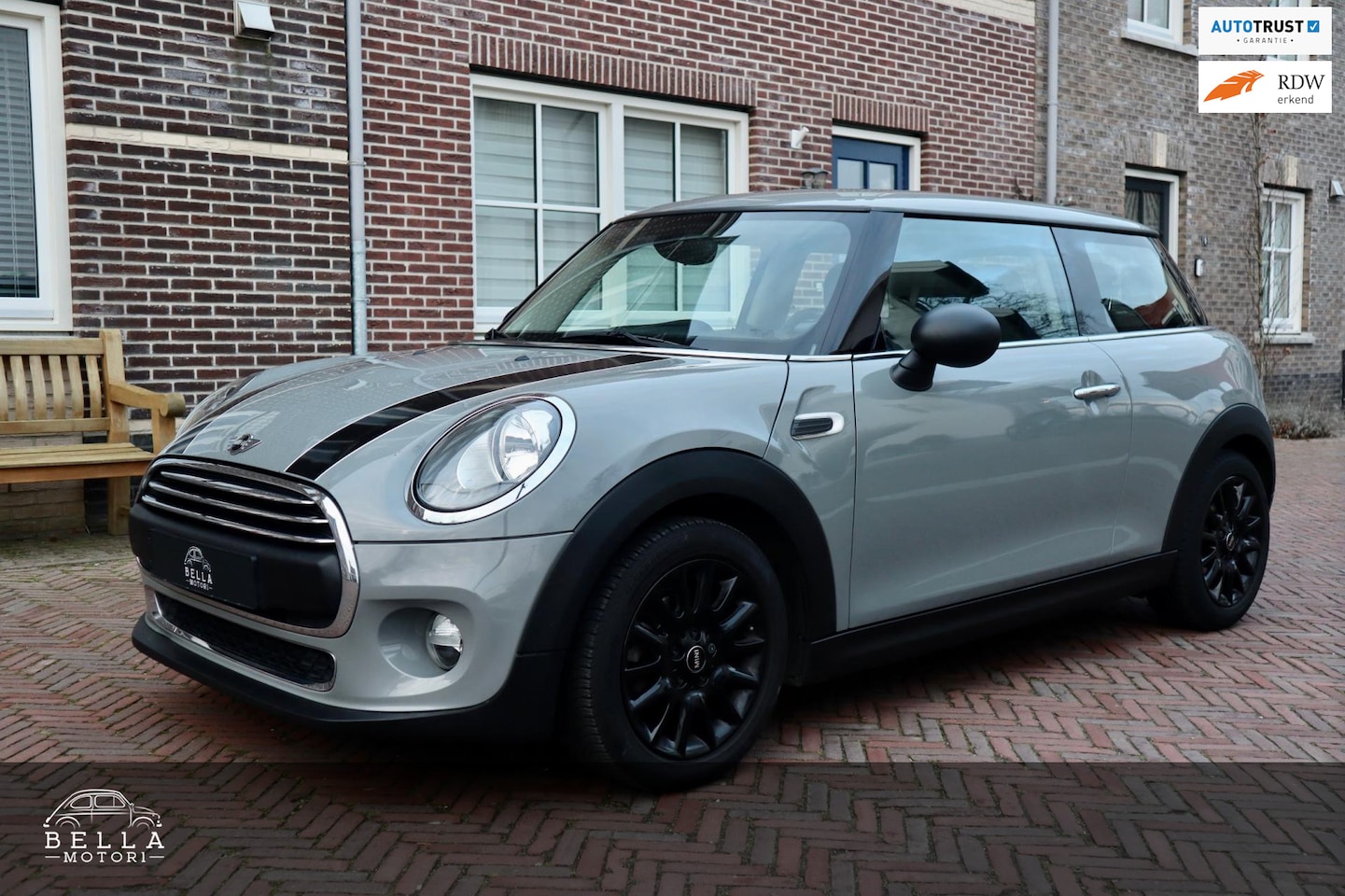 MINI One - Mini 1.2 | Moonwalk Grey | Automatische airco | Cruise control | Sportstoelen | Parkeersen - AutoWereld.nl