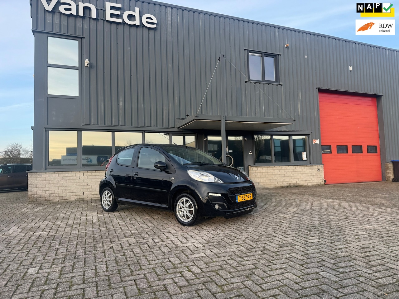 Peugeot 107 - 1.0 Active 5drs Airco Elektrisch Pakket Nwe Apk! - AutoWereld.nl