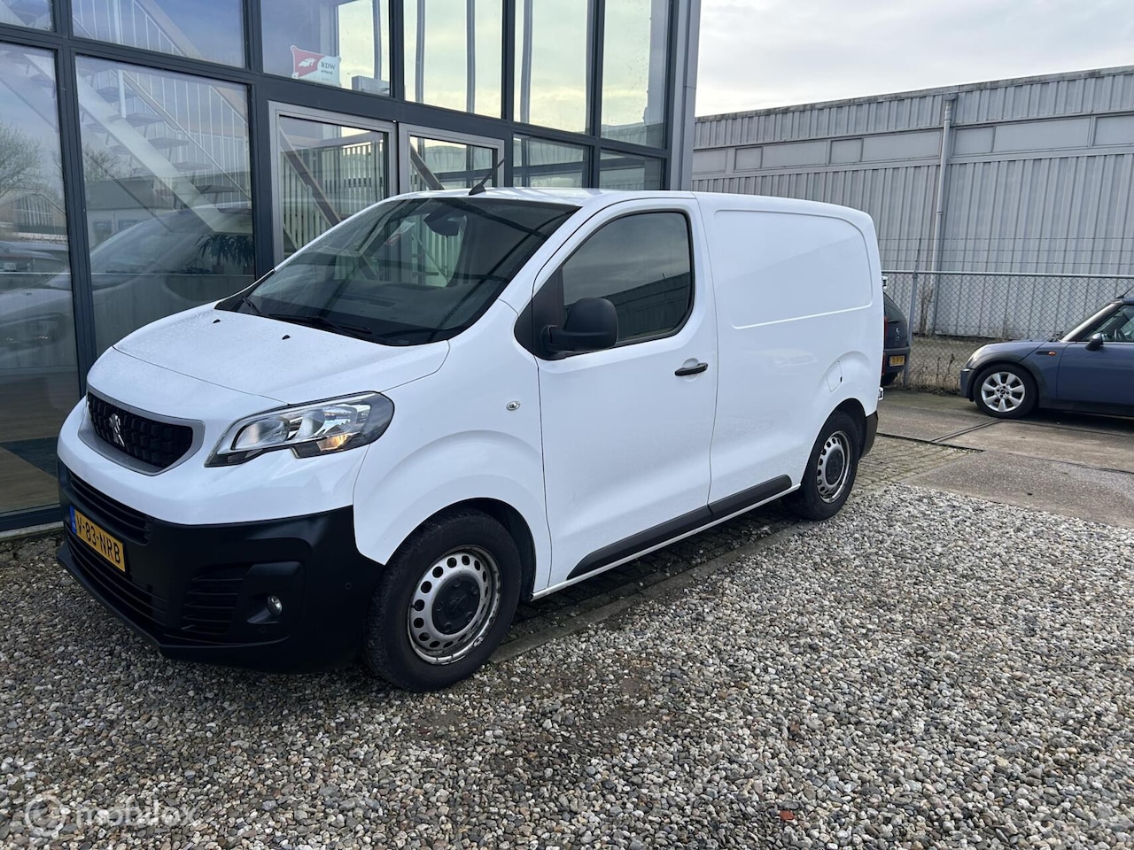 Peugeot Expert - Bestel 1.5 BlueHDI 120 Compact Pro - AutoWereld.nl