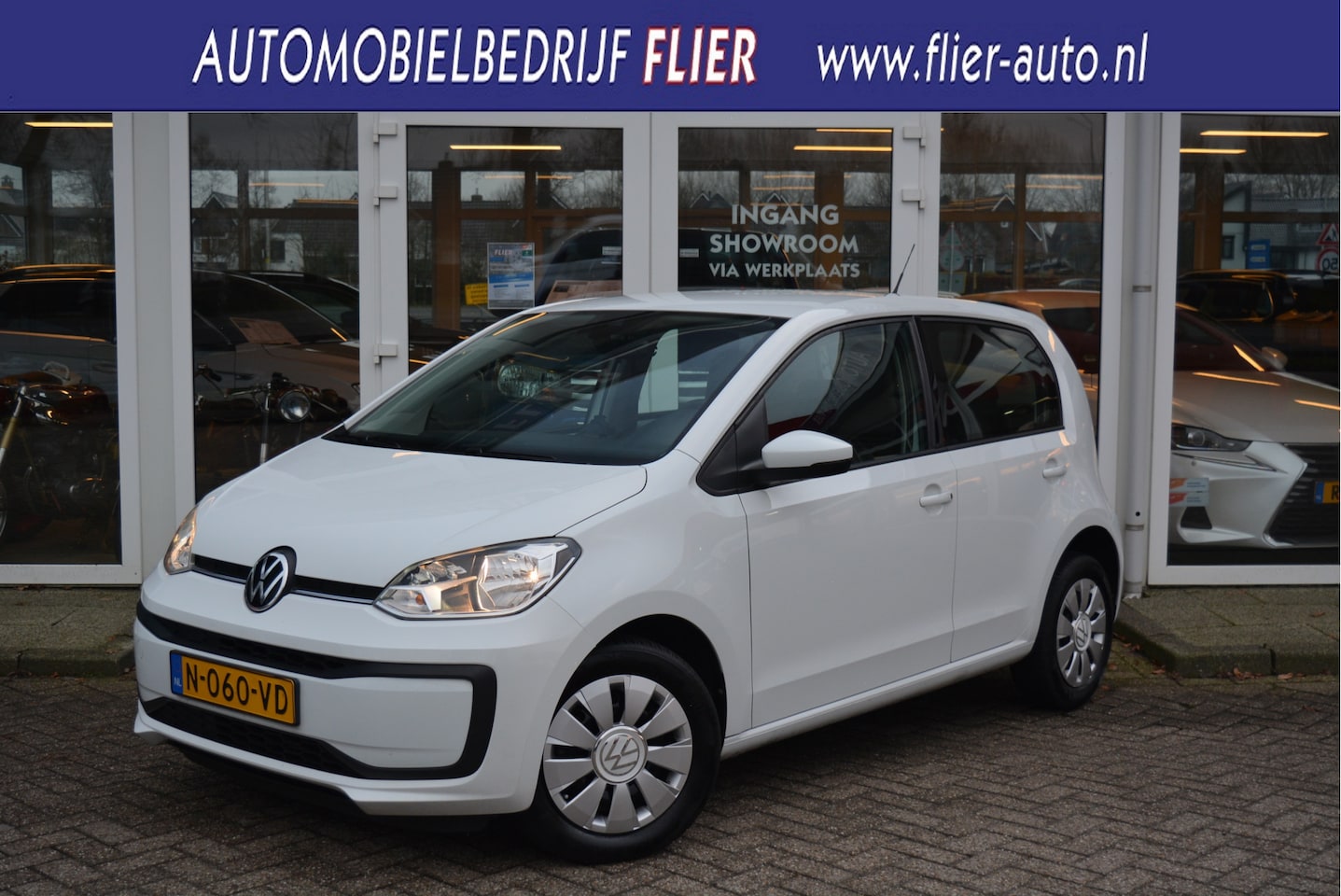Volkswagen Up! - 1.0 66PK Move Up! ✅ Clima ✅ Cruise ✅ Camera ✅ PDC ✅ - AutoWereld.nl