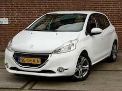 Peugeot 208 - 1.2 VTi Blue L. Exec |Navi |CruiseC |Nwe APK