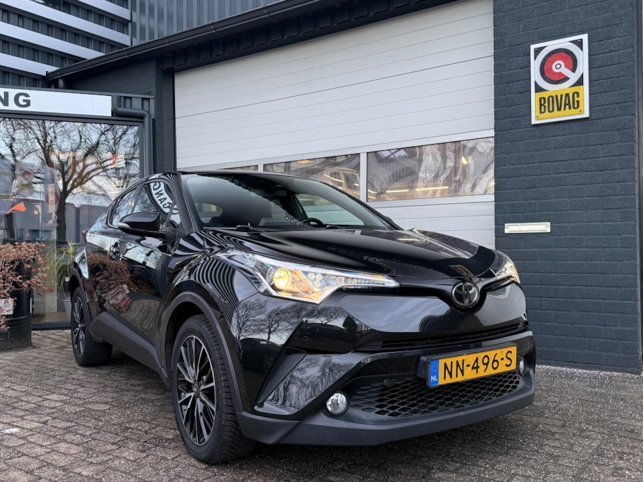Toyota C-HR - 1.2 Executive 1.2 Executive - AutoWereld.nl