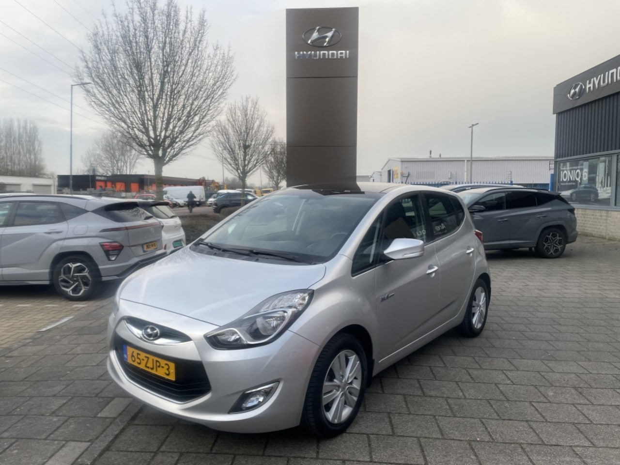 Hyundai ix20 - 1.4i i-Vision Pano Dak/Trekhaak*RIJKLAARPRIJS* - AutoWereld.nl