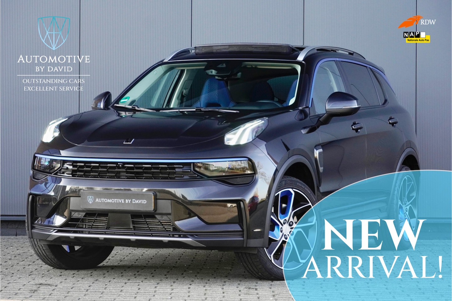 Lynk & Co 01 - 1.5 180 pk PHEV AUTOMAAT / 360 CAMERA / INFINITY AUDIO / PANORAMADAK / 20 INCH LMV / ADAPT - AutoWereld.nl