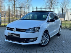 Volkswagen Polo - 1.2 R-Line Life | PANO | CRUISE | CARPLAY | CLIMA