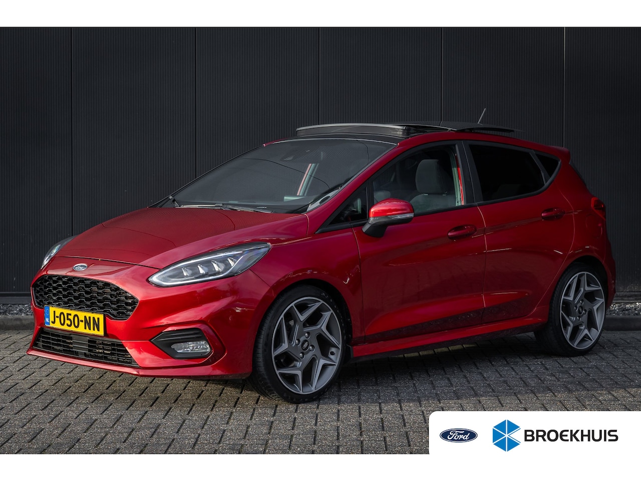 Ford Fiesta - 1.0 E.B. 125 PK ST-Line X | AUTOMAAT | Pano-dak | Full LED! | B&O audio | Origineel Nederl - AutoWereld.nl