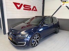 Volkswagen Golf - 1.4 TSI GTE|DSG|PANO|Trekhaak|DAB|Leder|Carplay|Camera|Cruise|PdC|Stoelvw| full-opties