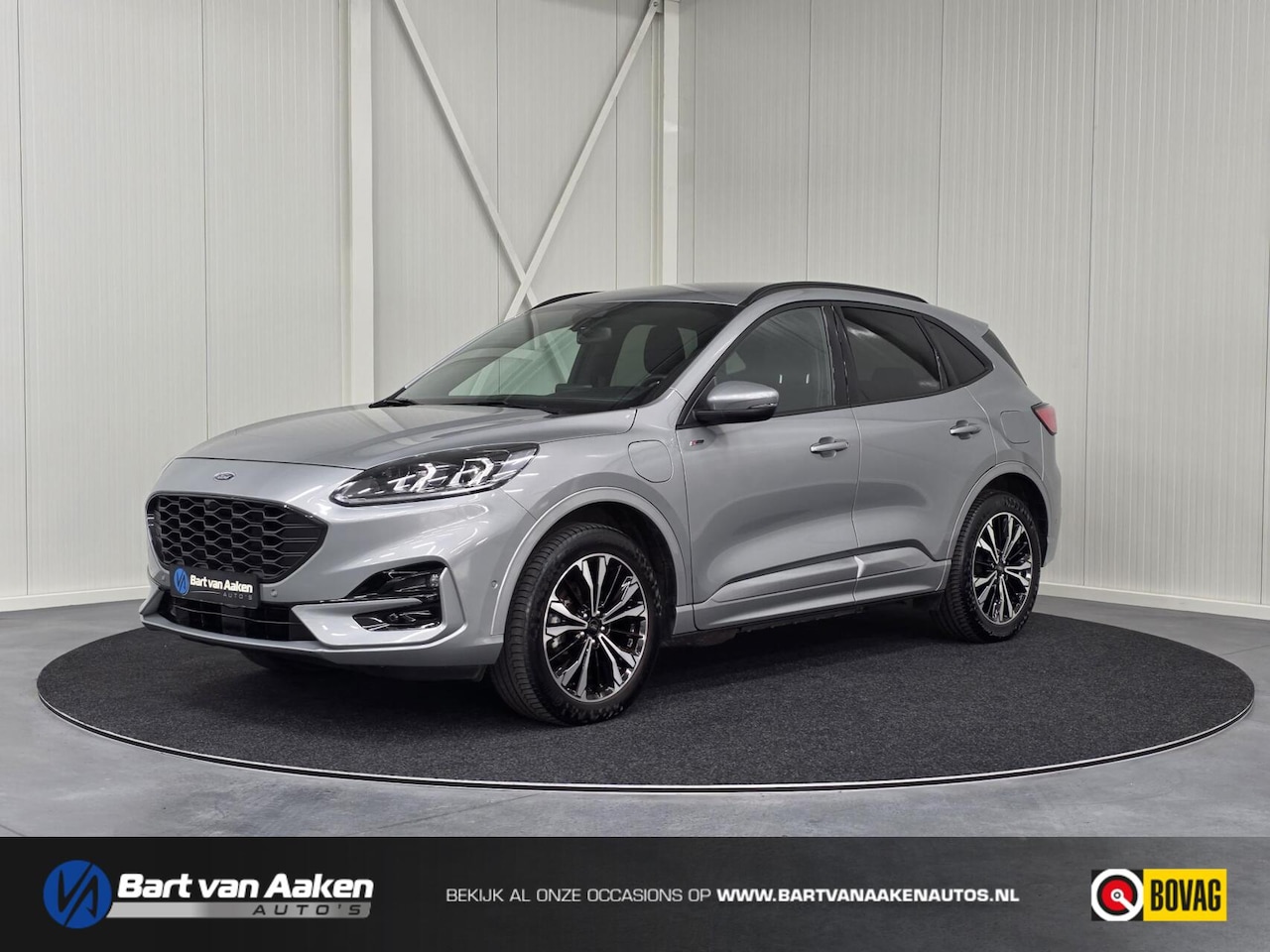 Ford Kuga - 2.5 PHEV ST-Line X Head-up 2x Camera ACC Keyless Elektr. Achterklep 19 Inch - AutoWereld.nl