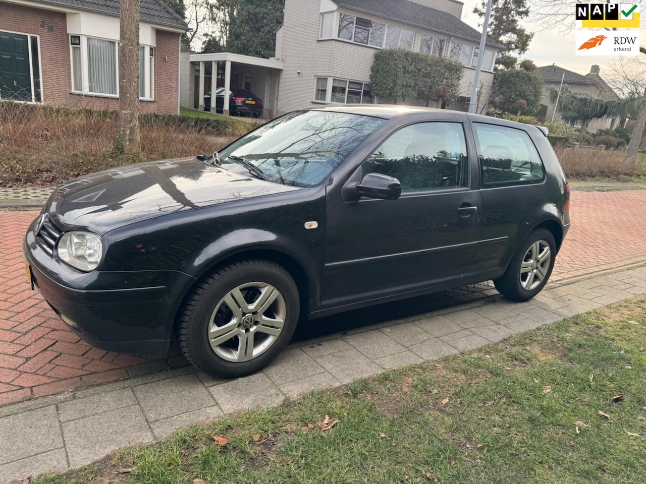 Volkswagen Golf - 2.0 2.0, Airco, Rijdt als nieuw, APK 30-01-2027. - AutoWereld.nl