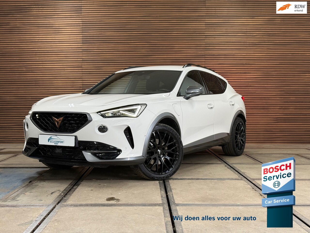 CUPRA Formentor - 1.4 TSI e-Hybrid Essential | Half leder | 19' inch | Sfeerverlichting | Carplay | Navigati - AutoWereld.nl