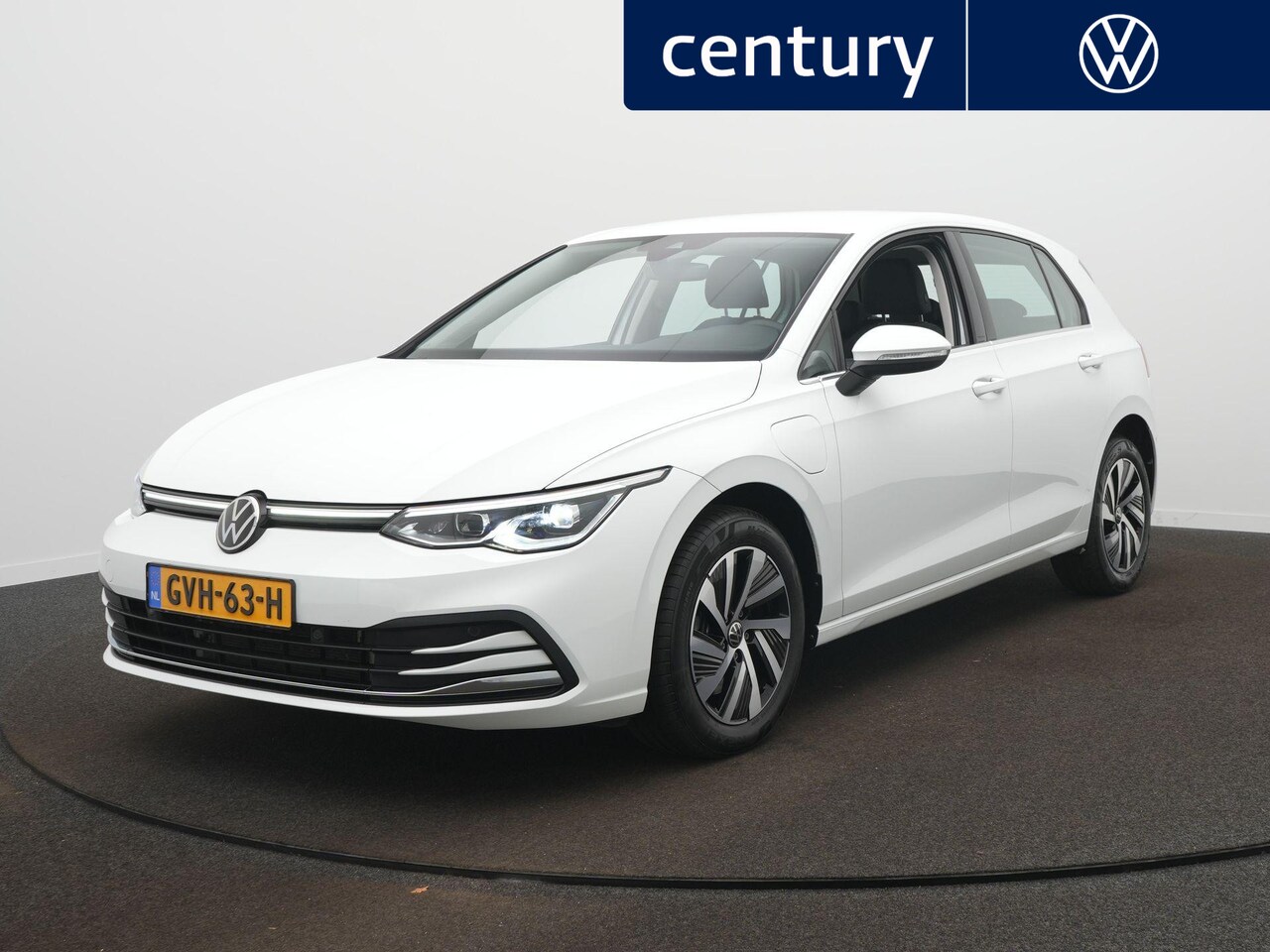 Volkswagen Golf - 1.4 eHybrid Style Navigatie - LED - Ergo-Active bestuurdersstoel - PDC - Stoelverwarming - AutoWereld.nl