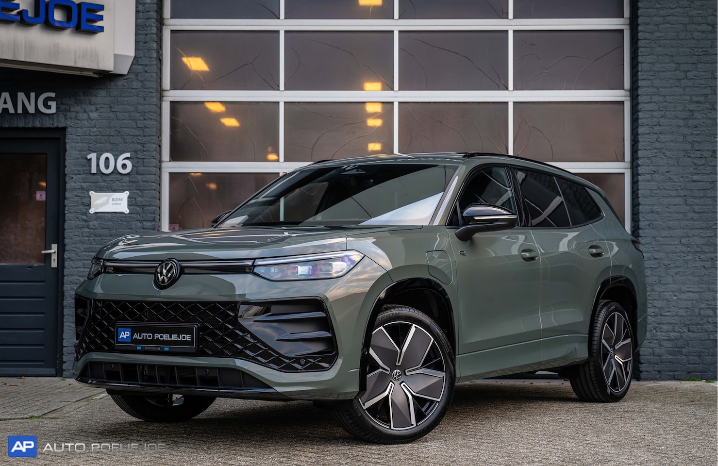 Volkswagen Tayron - 1.5 eHybrid 272PK, R-Line, Edition, Nieuw, ACC, Pano/Dak, Massage/Seats, Lane/Assist, Sfee - AutoWereld.nl