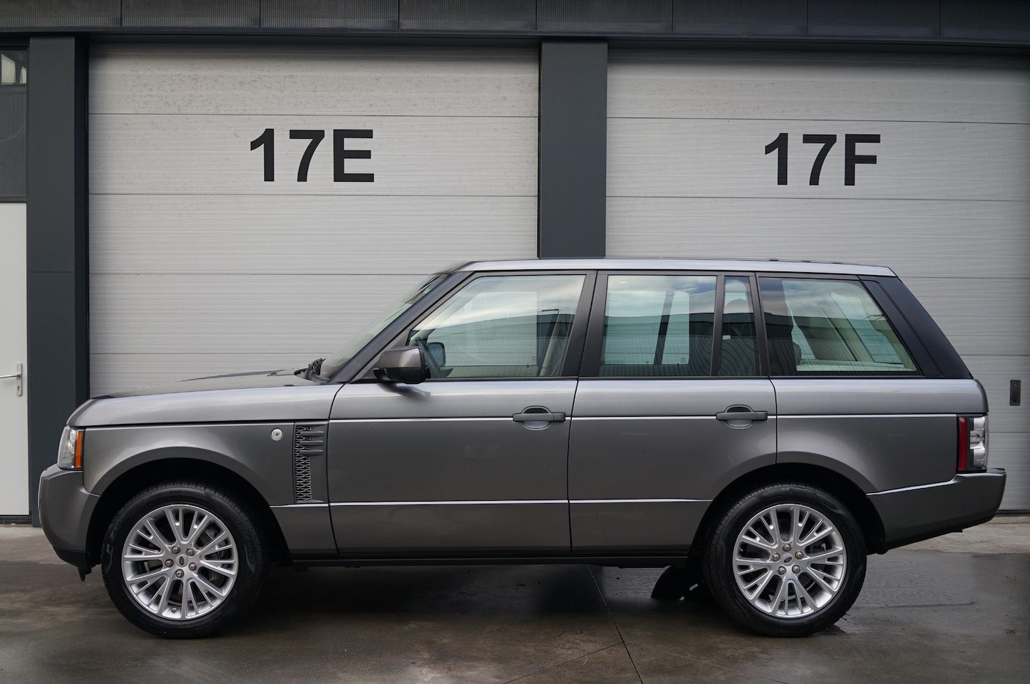 Land Rover Range Rover - 4.4 TDV8 Vogue 4.4 TDV8 Vogue - AutoWereld.nl